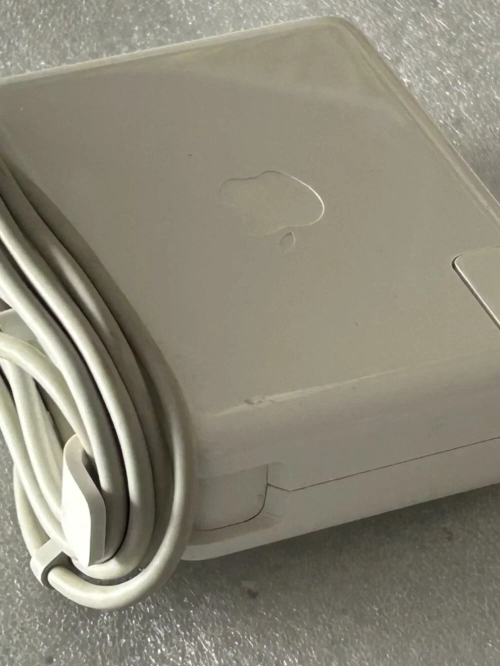 Original APPLE A1172 85W MagSafe Portable Power Adapter Used Tested Good